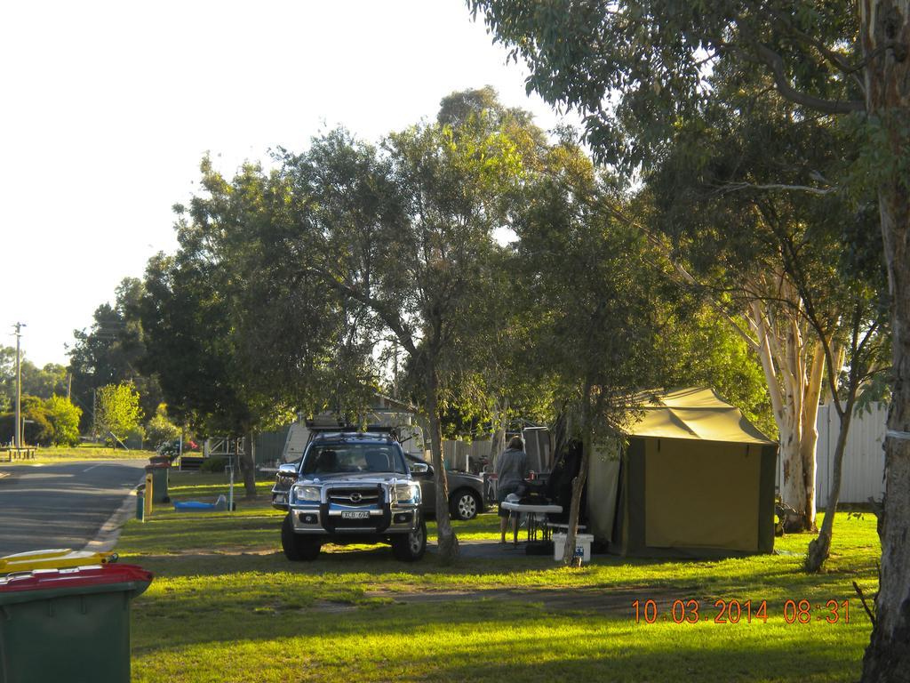 Holbrook Motor Village エクステリア 写真