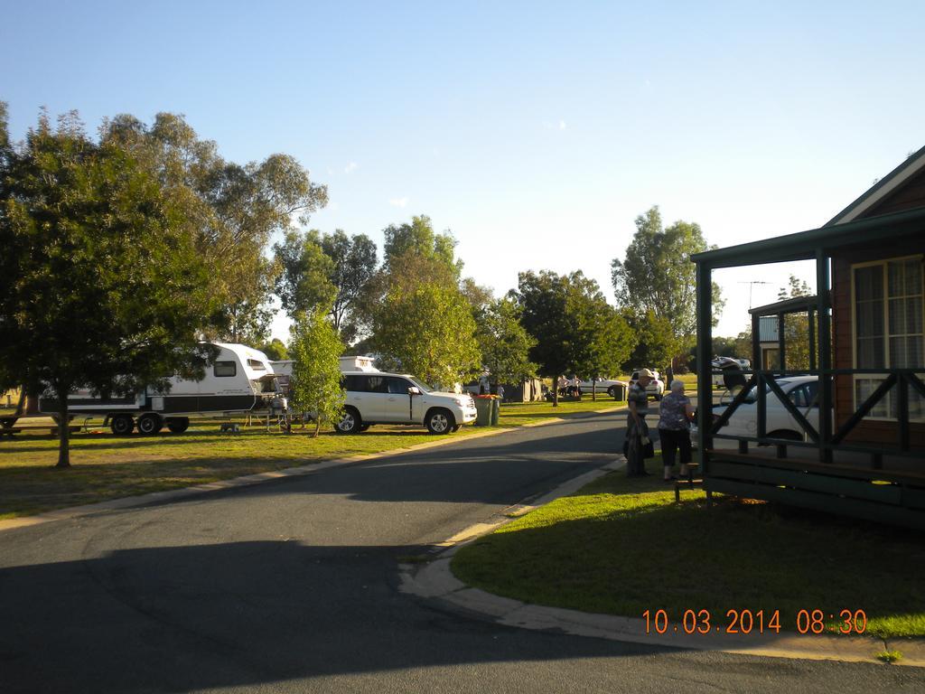 Holbrook Motor Village エクステリア 写真
